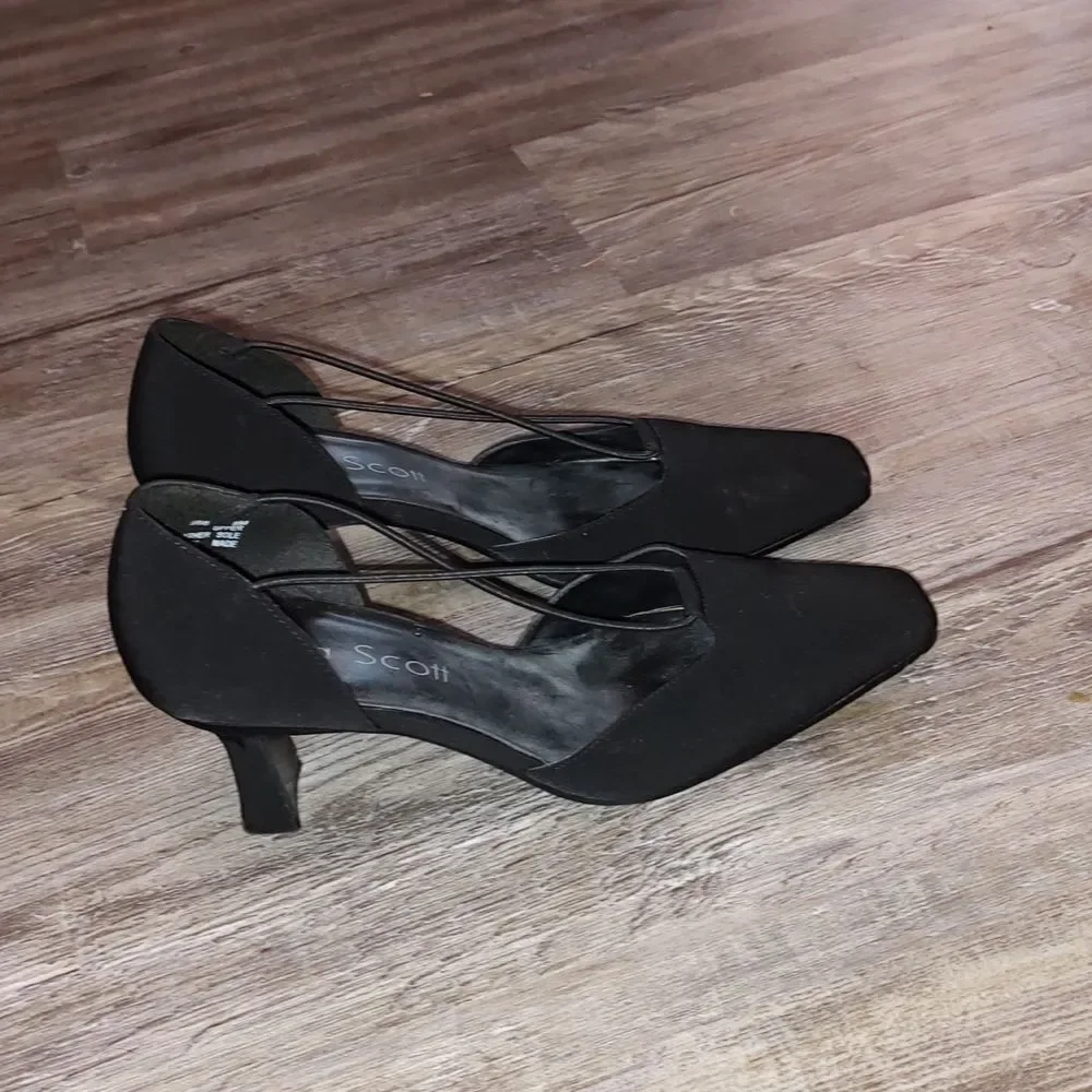 Laura Scott  Alice black pump dress shoes  Sz 8